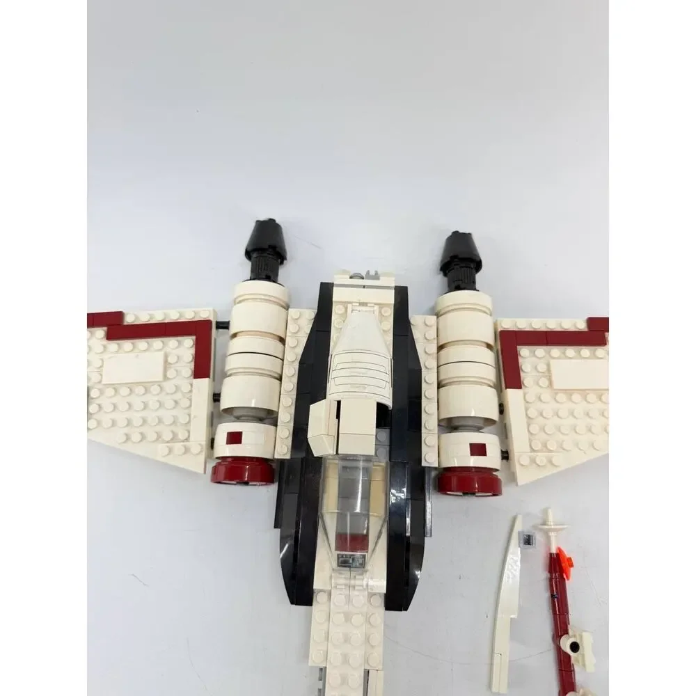 LEGO Star Wars Jedi Starfighter Incomplete Spaceship Build Lot Used